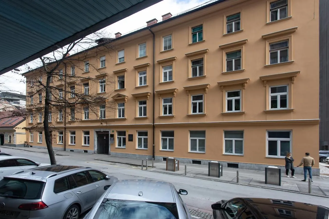 Stay In Pub Kamera Klub Apatment-City Center Lubiana 0*,  Slovenia